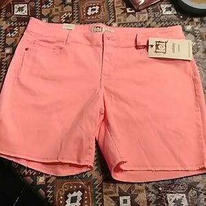 NWT- Lei neon orange shorts size 17